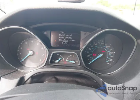 2012 Ford Focus Titanium z USA, uszkodzony, nr VIN 1FAHP3N2XCL365935